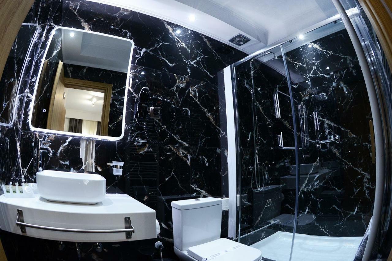 Alexandros Hotel Giannitsa Luaran gambar